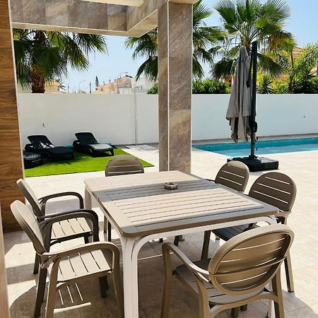 Villa Domicil De Luxe Torrevieja Exteriör bild