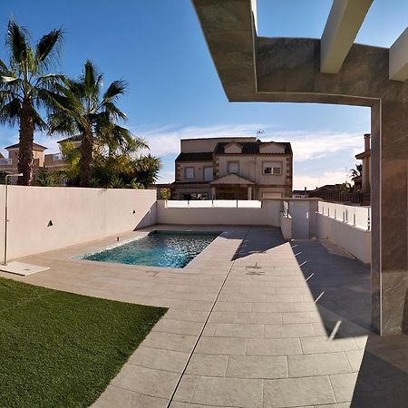 Villa Domicil De Luxe Torrevieja Exteriör bild