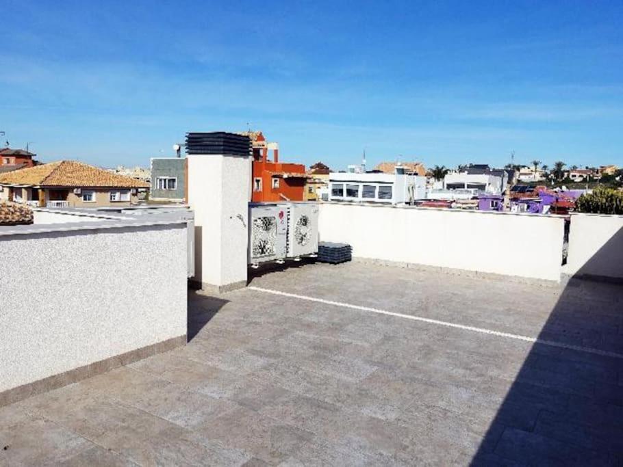 Villa Domicil De Luxe Torrevieja Exteriör bild